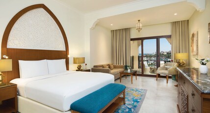 DoubleTree by Hilton Resort  & Spa Marjan Island Room Type - King Deluxe Garden View Room