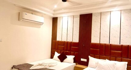 Lands End Room Type - Premium Luxury