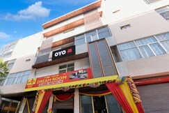 Hotel O Regal Garden