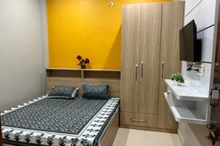 SG HomeStay (2BHK) #04