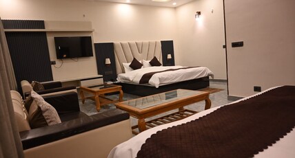 Golden Petal Room Type - Family Bedroom