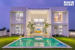 StayVista at Hilldale w/ Outdoor Pool