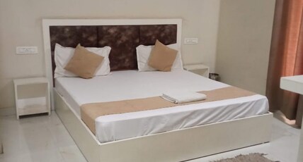 Hotel Chelsea Room Type - Super Deluxe Room