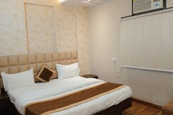 Hotel R R GRAND