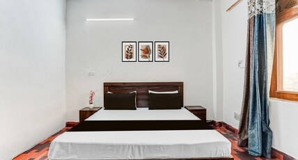 Hotel O Sector 12 Ghaziabad Formerly VIP Inn Room Type - Classic
