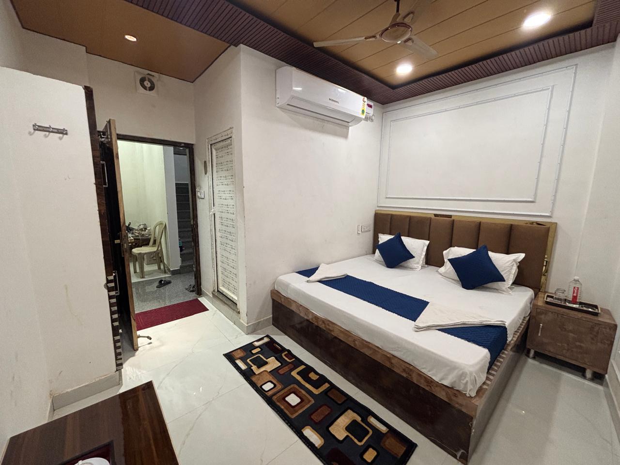 Kashi sawariya P guest house - Tap to explore photos