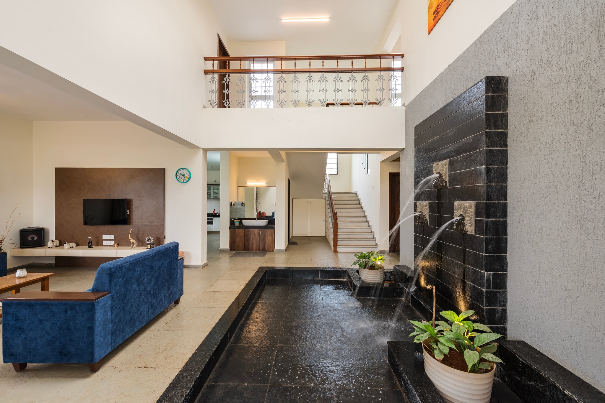 CosmicStays Greystone Villa Pristine Views Of Mulshi Dam - Tap to explore photos