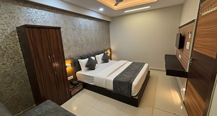 The Samsara Hotel by Zookstay Room Type - Deluxe AC Room The Samsara Hotel by Zookstay Room Type - Deluxe AC Room