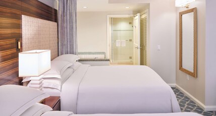 Grand Waikikian by Hilton Grand Vacations Room Type - 1 BDRM 2DBL CTY LTD OCNVW