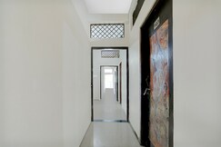 Hotel O Royal Inn Home Stay