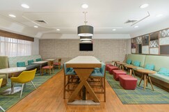Hampton Inn by Hilton Hutchinson