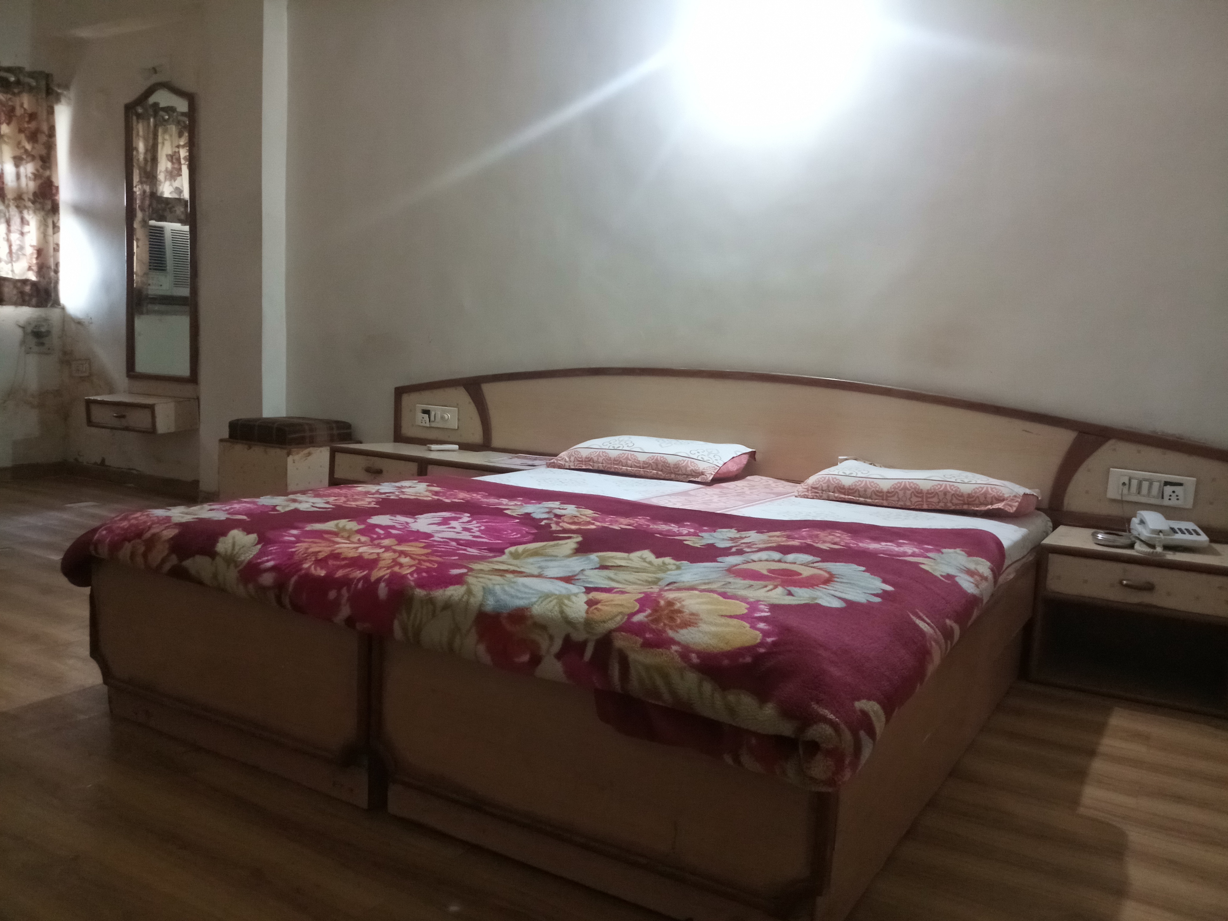 Rajshree Hotel - Tap to explore photos