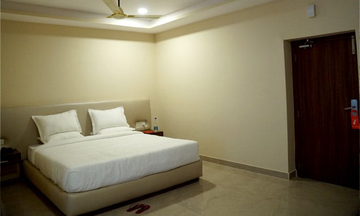 Glaze Hotel and resorts (unit of glaze retail India private limited). - Tap to explore photos