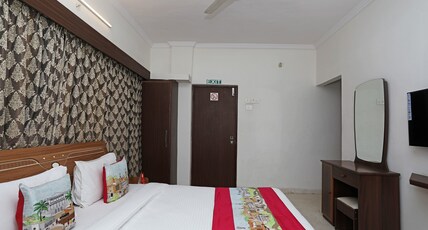 Hotel O 10671 Hotel Sai Prem Room Type - Classic