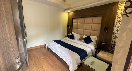 Hotel Wild Rose Room Type - Standard Room (Basement 30 stairs down walk ) Hotel Wild Rose Room Type - Standard Room (Basement 30 stairs down walk )