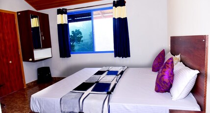 Roy's Castle Homestay | Rooms & Caretaker Room Type - Standard Non AC Room