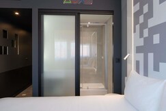 Mercure B