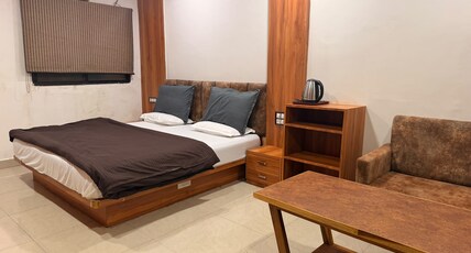 HOTEL SANGAM Room Type - AC Suite Room