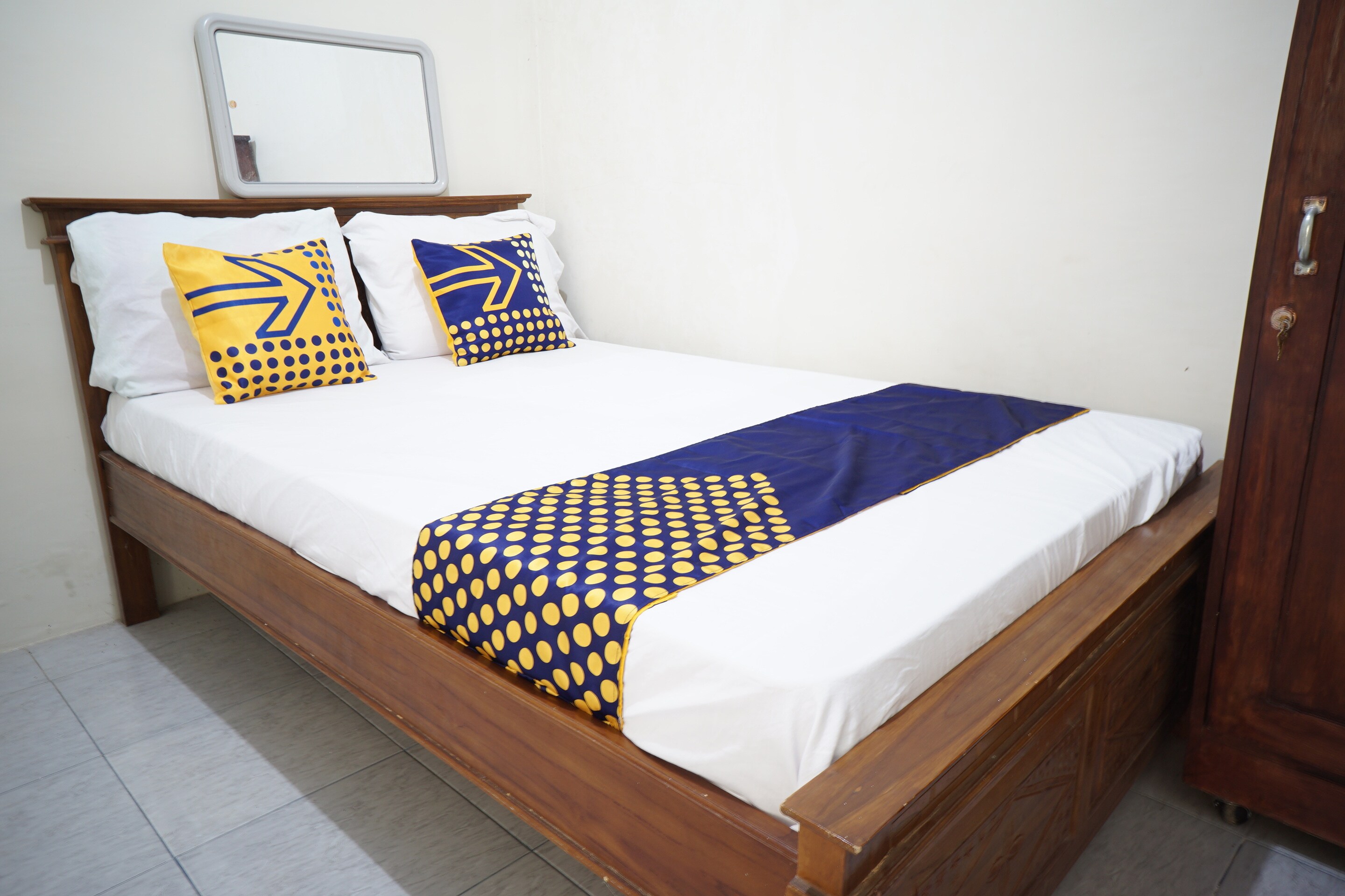 Hotel O Kost Amantu - Tap to explore photos