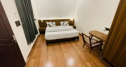 The British kothi (A heritage property) Room Type - Maharaja King Bed Room