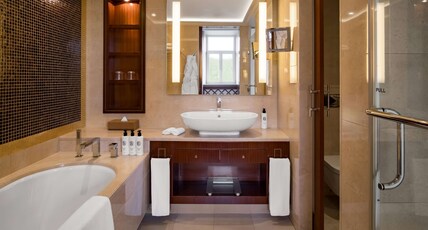 Grand Hotel Vilnius, Curio Collection by Hilton Room Type - TWIN DELUXE RM W BALCONY