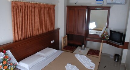 SNT Comforts Room Type - Double AC Room