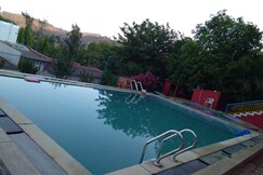 Chitrakoot Hill Resort
