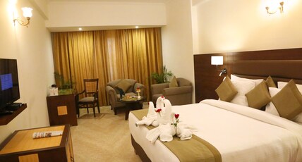 Meraden Grand Room Type - Royale King Room