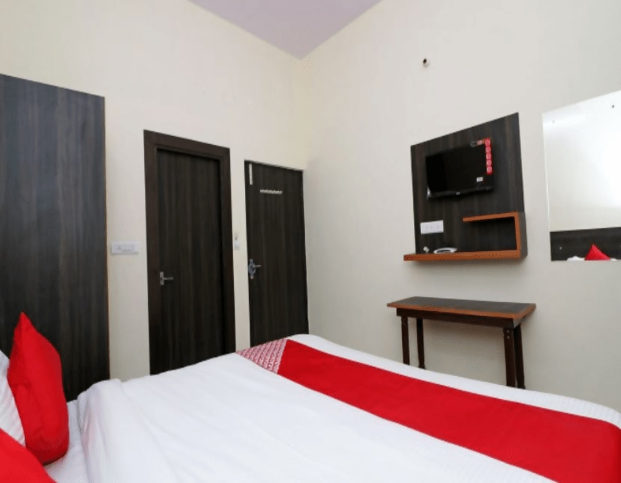 Grand Sudershan HS - Tap to explore photos