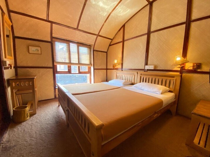 Marvel Cruise Houseboat - Tap to explore photos
