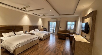 HOTEL SHIVA INN Room Type - Family Room With Balcony HOTEL SHIVA INN Room Type - Family Room With Balcony