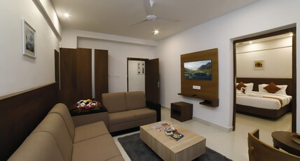 Veetee Mid Town Room Type - Suite AC Room