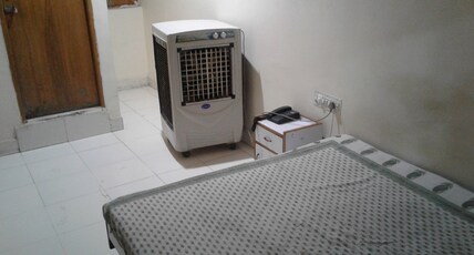 Krishna Hotel & Restaurant Room Type - ROOM WITH GEYSER