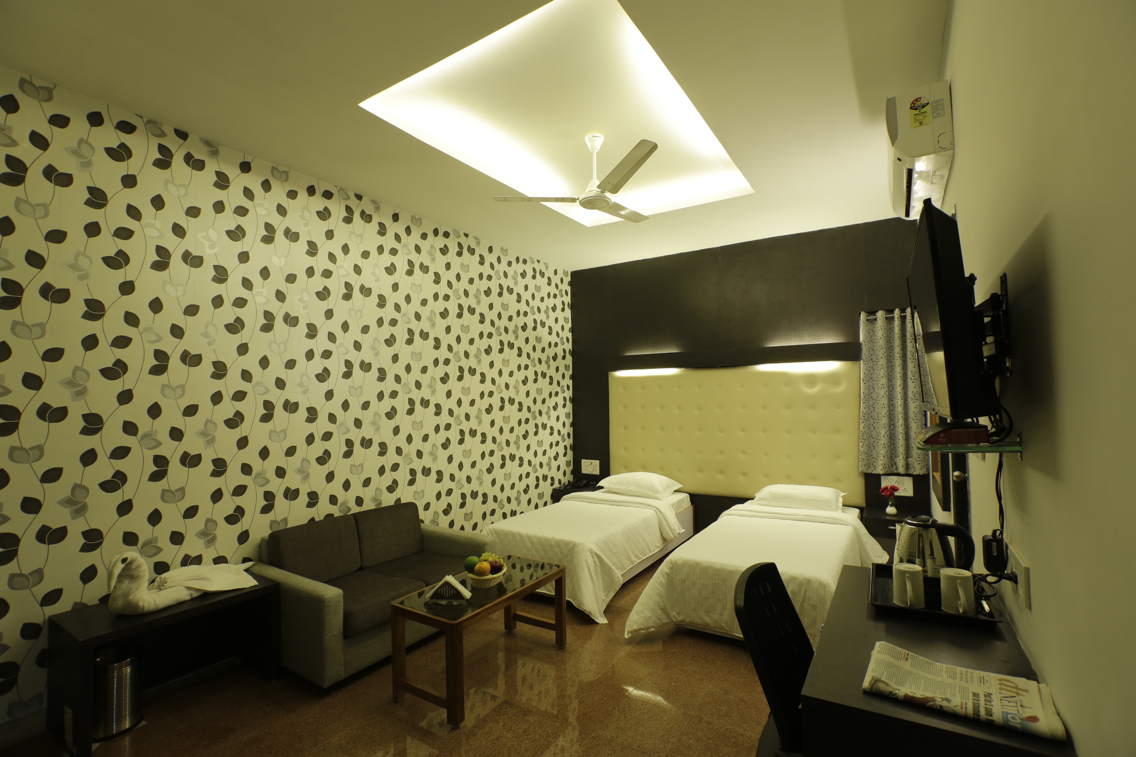 STAYZ INN  - MARINA BEACH CHENNAI - Tap to explore photos