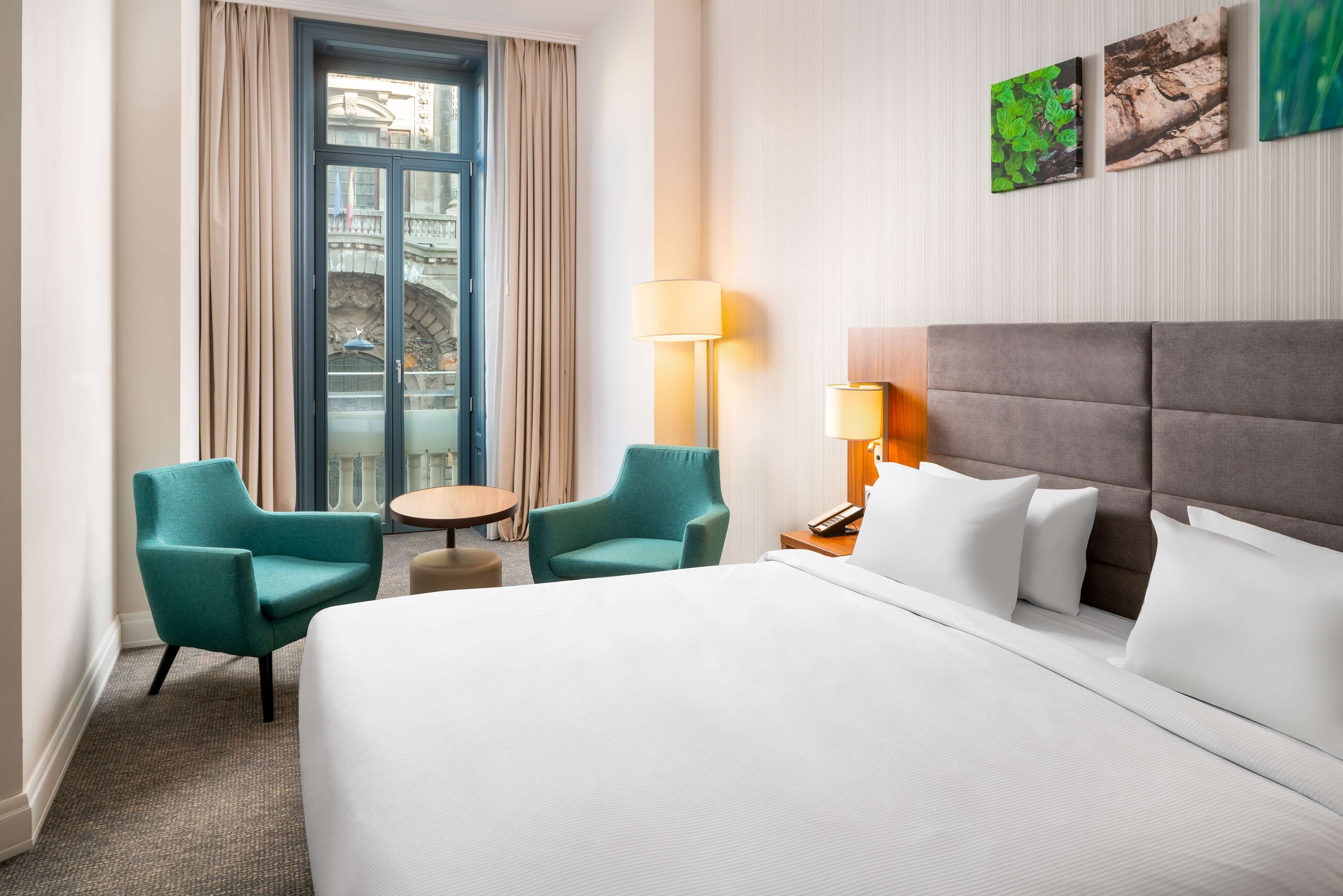 Hilton Garden Inn Bucharest Old Town - Tap to explore photos