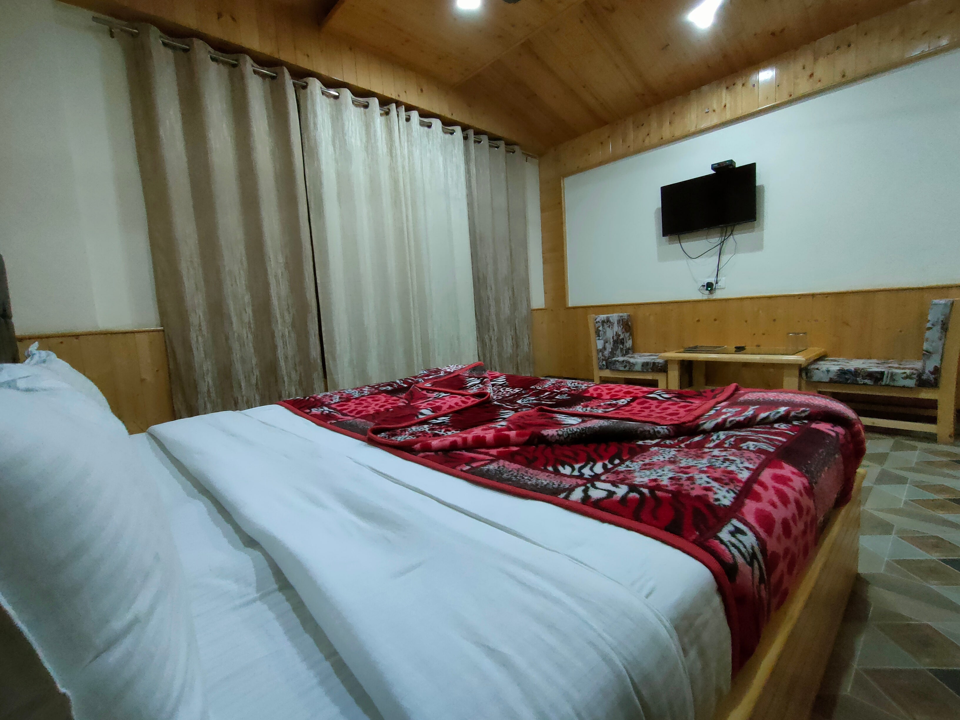Hotel Saryal - A Riverside Hotel - Tap to explore photos