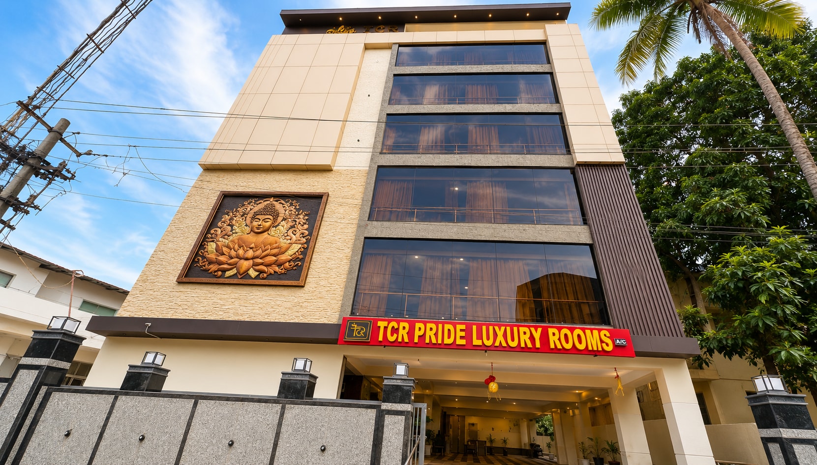 Hotel TCR Pride - Tap to explore photos