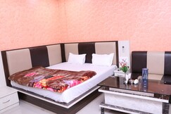 Hotel Mayank And Restaurant Kashish