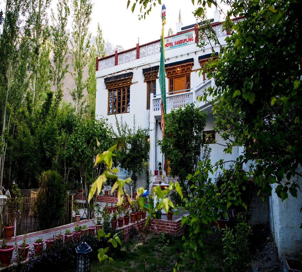 Hotel Samdupling Alchi - Tap to explore photos