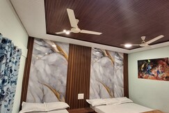 Dev Laxmi Hotel