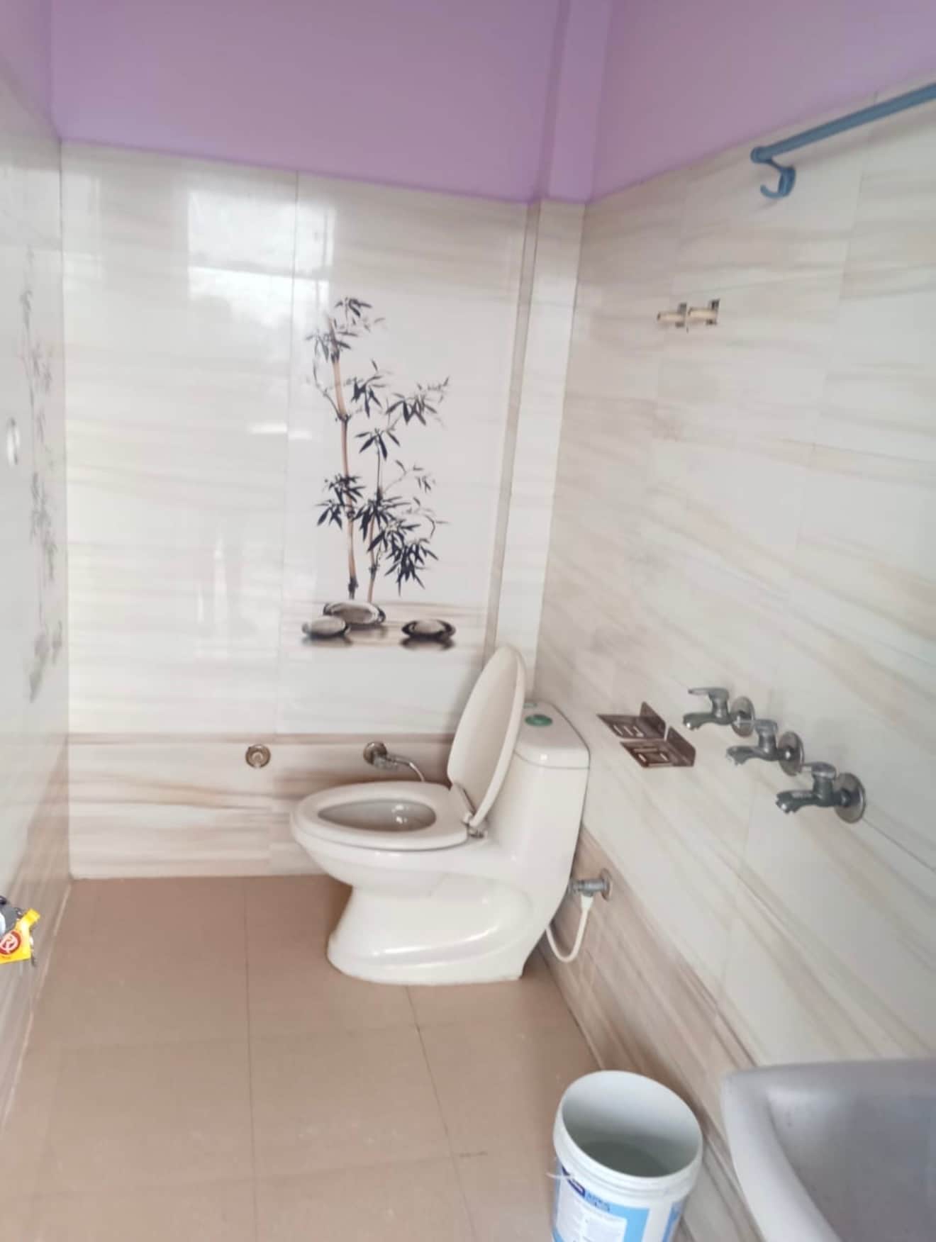 DUA STAYS - Tap to explore photos