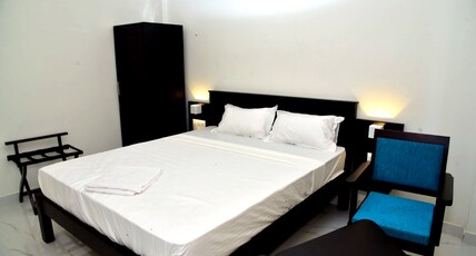 Hotel Sharada Inn Room Type - Non A/c Double Bed