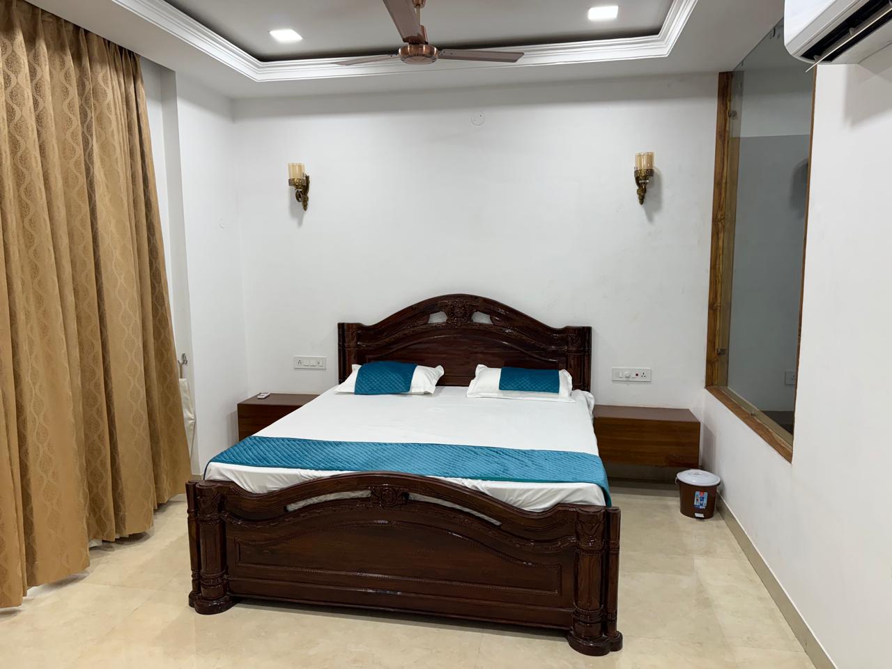 22G HAVELI - Tap to explore photos