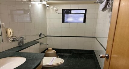 HOTEL ASHIRWAD Room Type - Deluxe Room with City Ciew