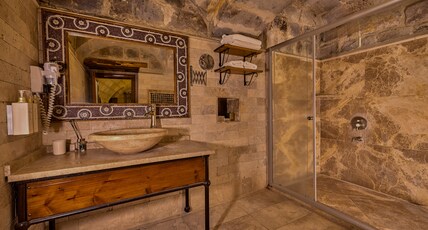 Mithra Cave Hotel Room Type - Grand Stone Suite