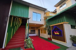 DOWNTOWN HOMESTAY 5 BHK ENTIRE PROPERTY