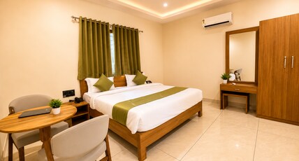 Palm Glow Resort Room Type - Deluxe Cottage