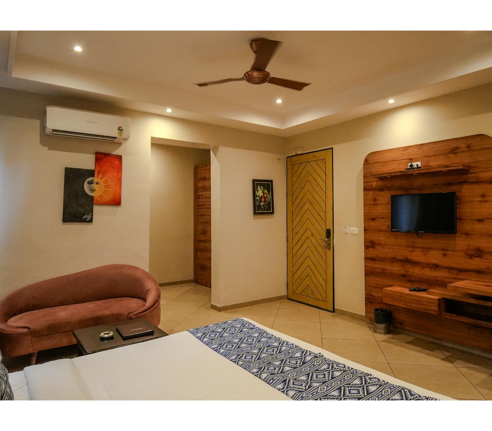 Desi Thath -Lake View Resort Near Sariska Alwar - Tap to explore photos