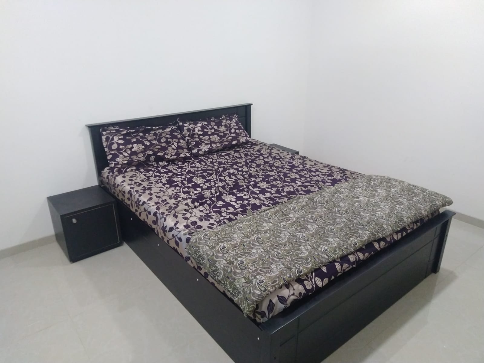 AA - Tap to explore photos