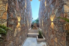 Umber Tree - A Nature Side Heaven Resort